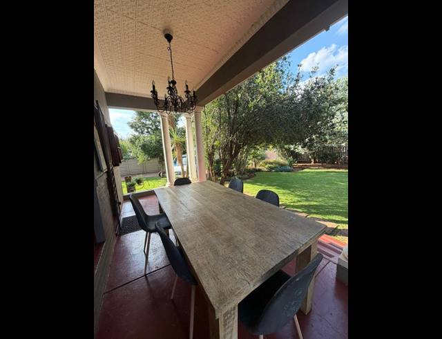 3 BEDROOM HOUSE FOR SALE IN SELECTION PARK